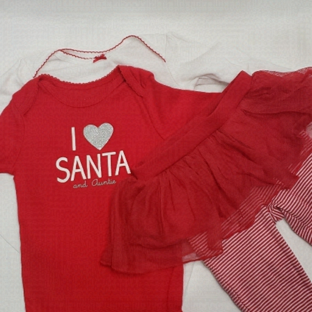 𝅺5/$30 CARTER'S 3pcs Striped Tutu leggings, Santa and Love You Onesies